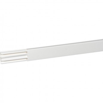 Мини-плинтус LEGRAND DLPlus 40x12,5 мм 2 отделения длина 2,1 м белый Мини-плинтус LEGRAND DLPlus 40x12,5 мм 2 отделения длина 2,1 м белый